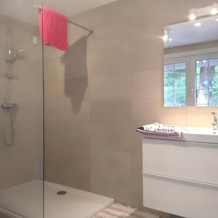 A L'oree Du Bois Hamoir